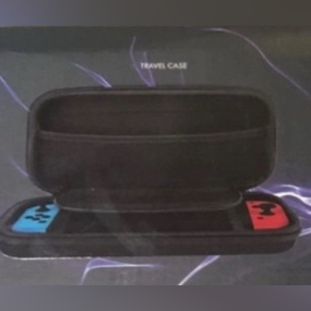 Nintendo Switch Travel Kit - Picture 3 of 4